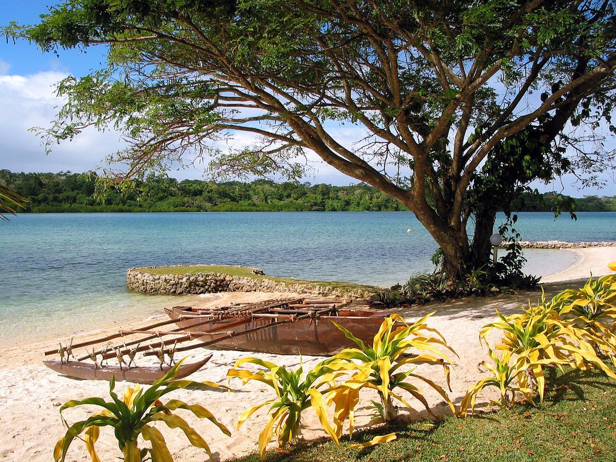 Poppy'S On The Lagoon Port Vila Exterior photo