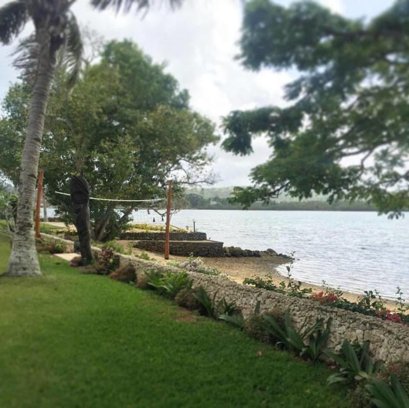 Poppy'S On The Lagoon Port Vila Exterior photo